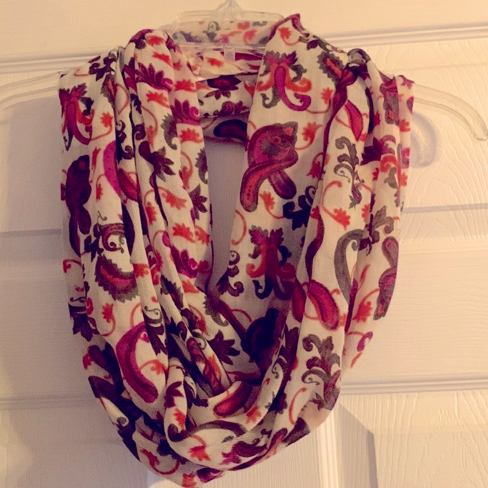 *Multi colored infinity scarf